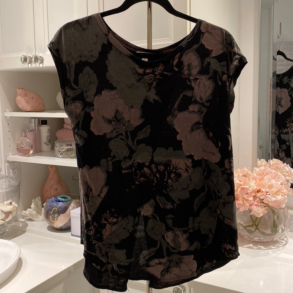 Aritzia Wilfred top